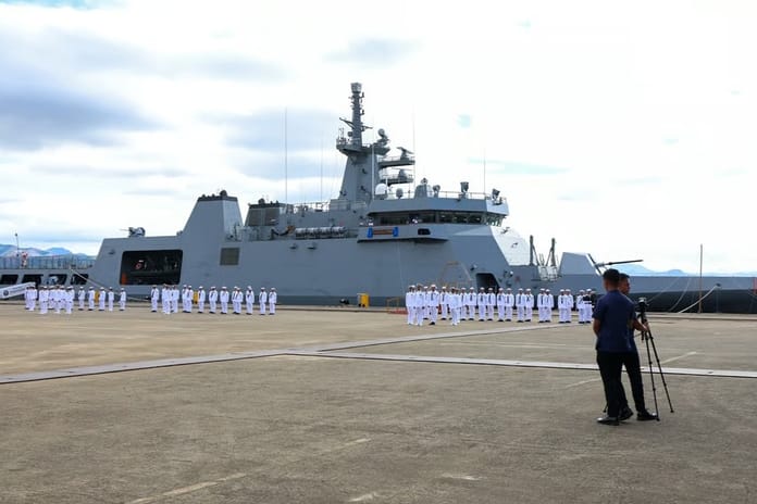 BRP Rajah Sulayman ve BRP Audrey Bañares Filipinler Donanması’nda göreve başladı