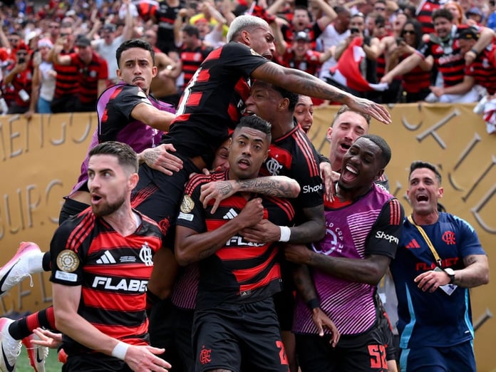 Filipe Luis'in Flamengo'su, Kulüpler Dünya Kupası'nda eski takımı Chelsea'yi 3-1 mağlup ederek namağlup liderliğini sürdürdü