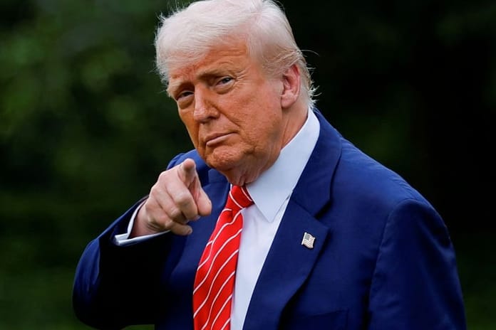 Trump'tan 2 bin dolarlık müjde: Gümrük gelirlerinin bir kısmı halkın cebine girecek