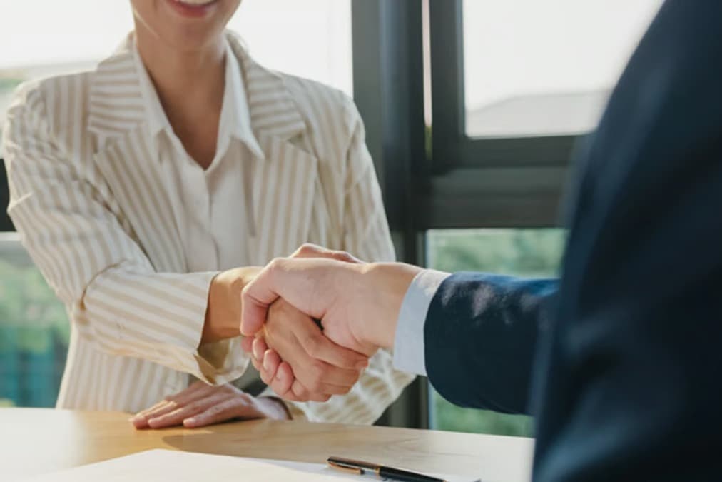 TMSF satışa çıkarmıştı: Efor Holding, Bank Pozitif’i devraldı!