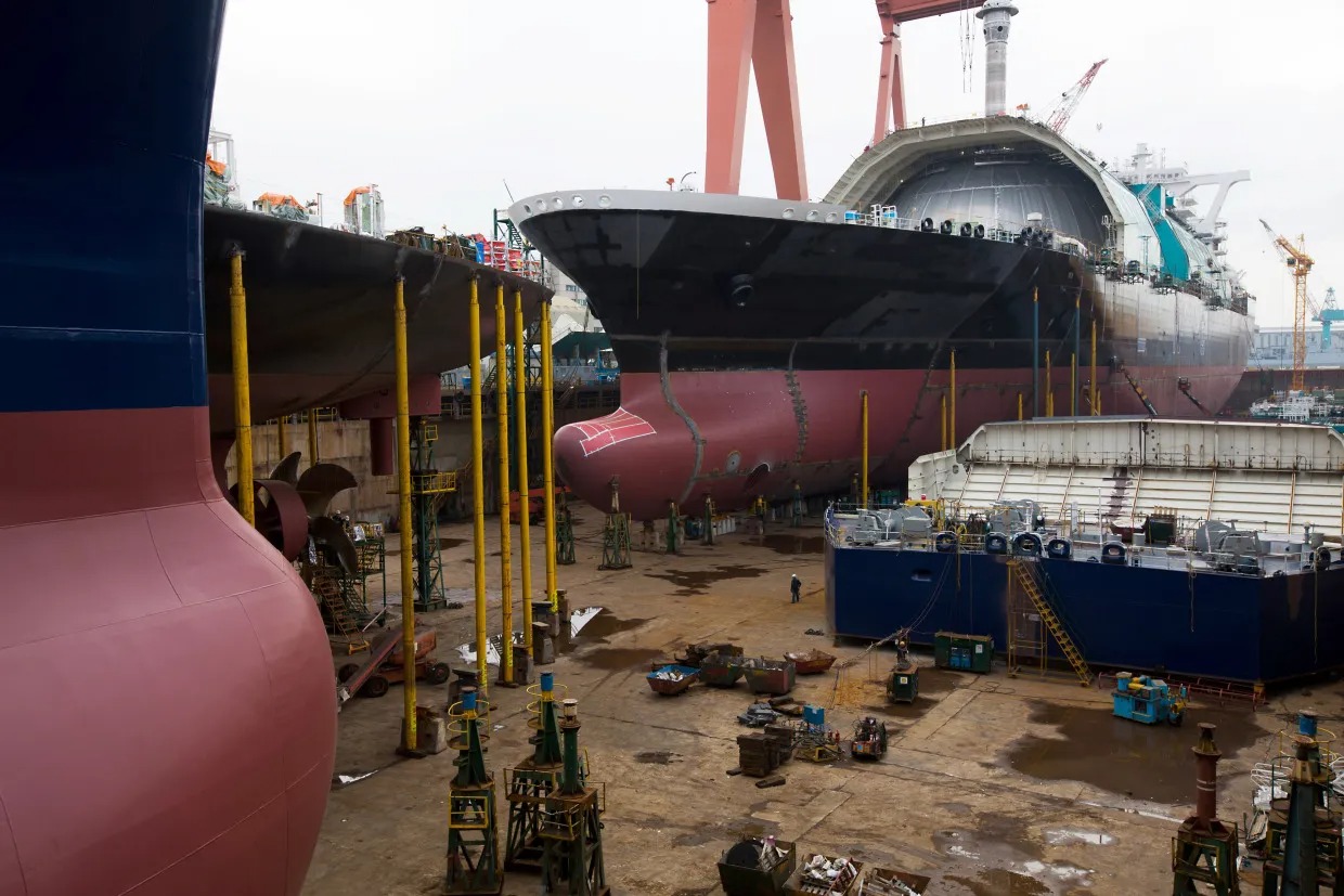 Trump’s South Korea shipbuilding gamble faces choppy waters