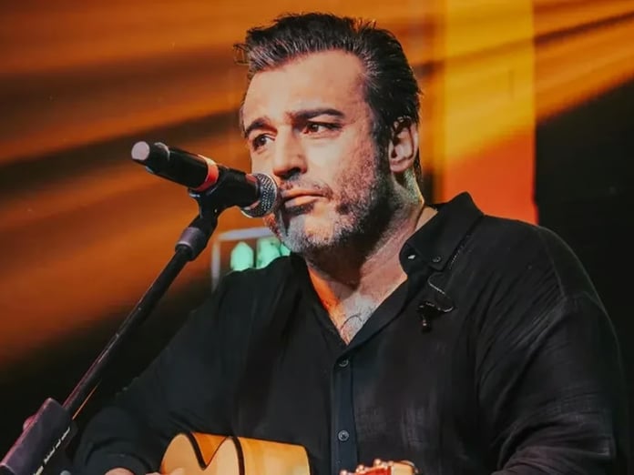 Popstar Rıza Tamer hayatını kaybetti: Ölümü şüpheli bulundu