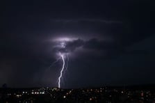 İçişleri Bakanlığı'ndan gece yarısı alarmı! Fırtına ve sağanak kapıda