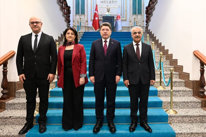 İmralı heyetinden Adalet Bakanlığı ziyareti sonrası kritik açıklamalar