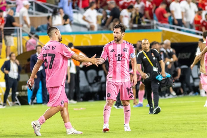 Açılış maçı golsüz bitti