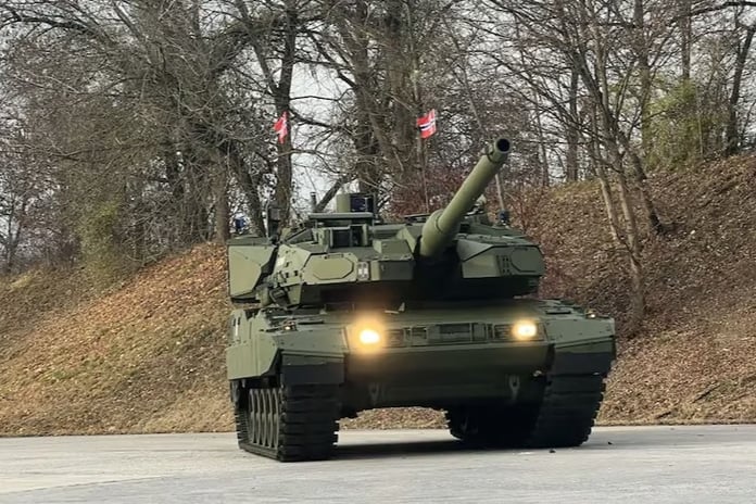 Norveç, ilk Leopard 2A8NOR tanklarını gelecek yıl teslim alacak