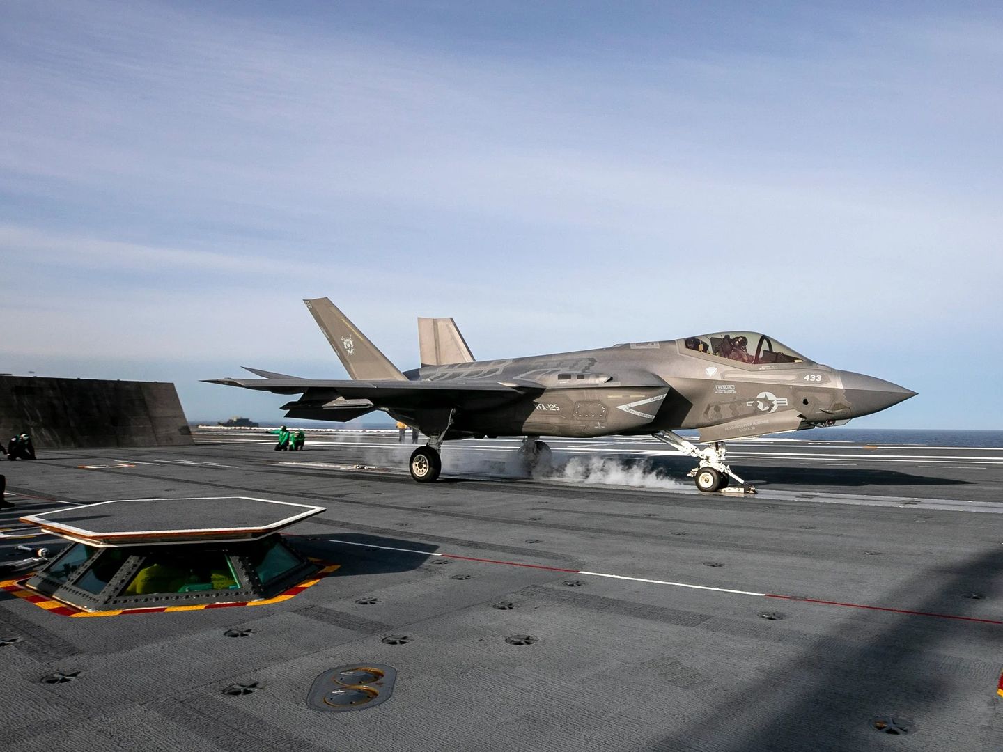 ABD Donanması, F-35C savaş uçaklarına LRASM gemisavar füzesi entegrasyonunda kritik aşamayı tamamladı