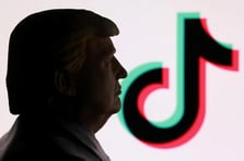 Trump TikTok’un ABD’li yatırımcılara satışı için kararnameyi imzaladı