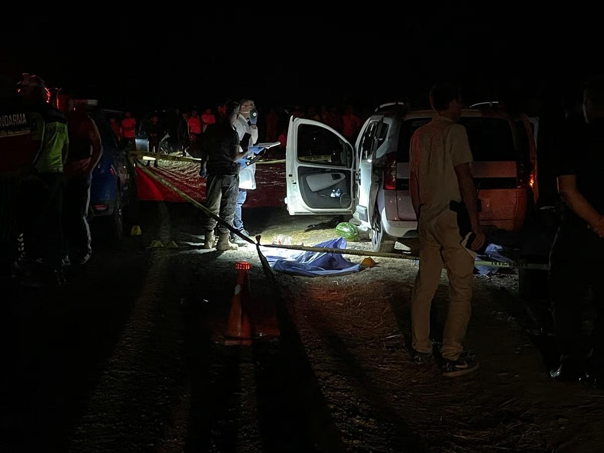 4 kişilik Bir aileyi katlettiler