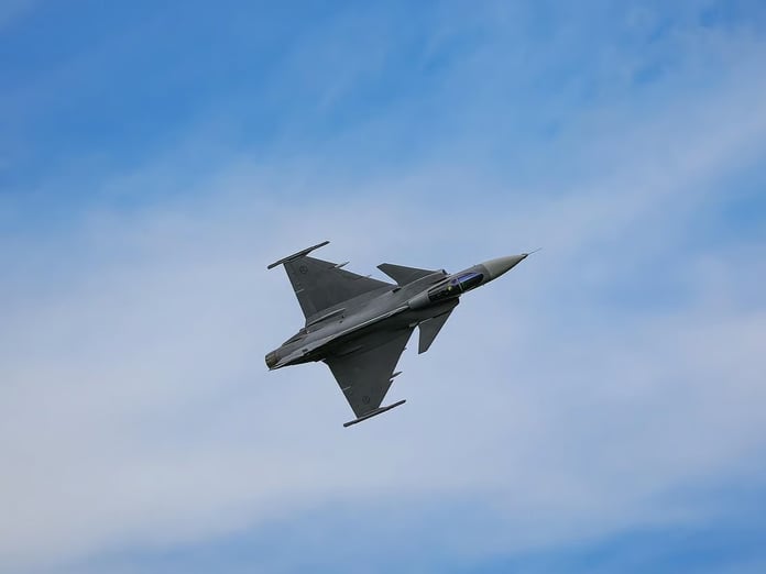 Ukrayna ile Birleşik Krallık savunmada yüz yıllık ortaklık yol haritasını imzaladı