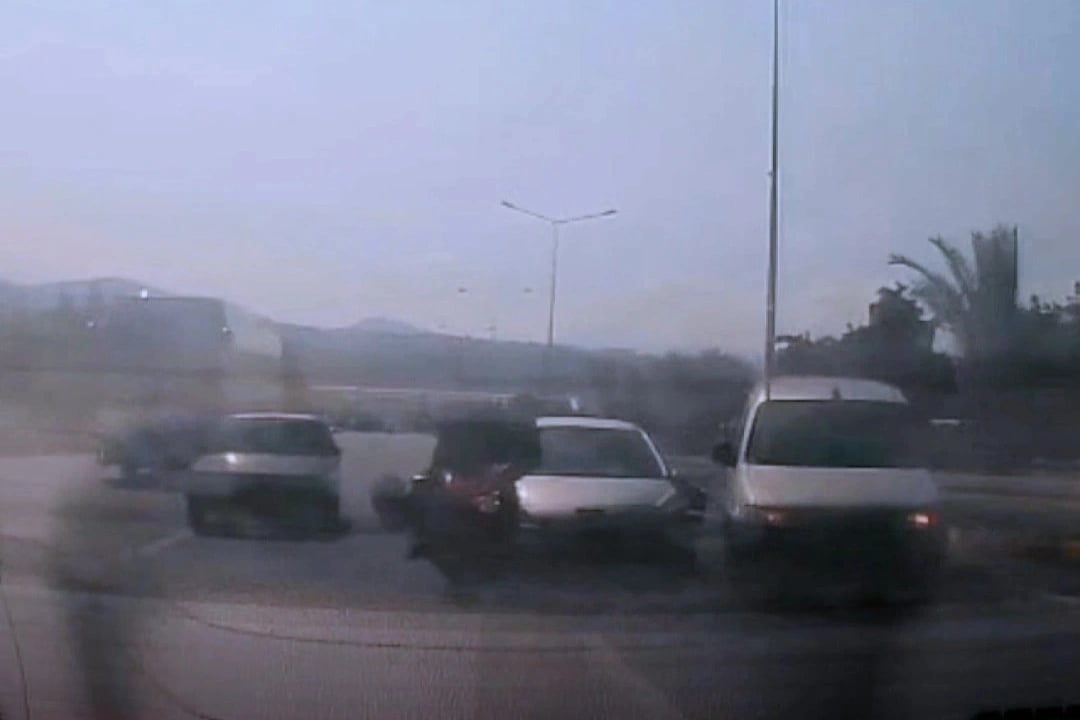 Zincirleme trafik kazası kamerada