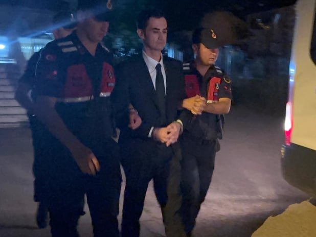 Tutuklu başkanın ifadesi sonrası 2 meclis üyesi gözaltına alındı