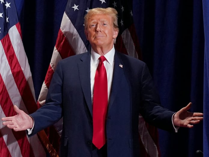 Trump kendini geçici Venezuela Devlet Başkanı ilan etti