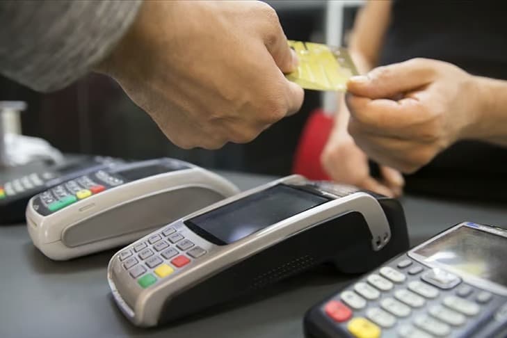 Sadece asgarisini ödeyenlere kritik uyarı: Kredi kartlarında o süreyi kaçıran icralık olacak!