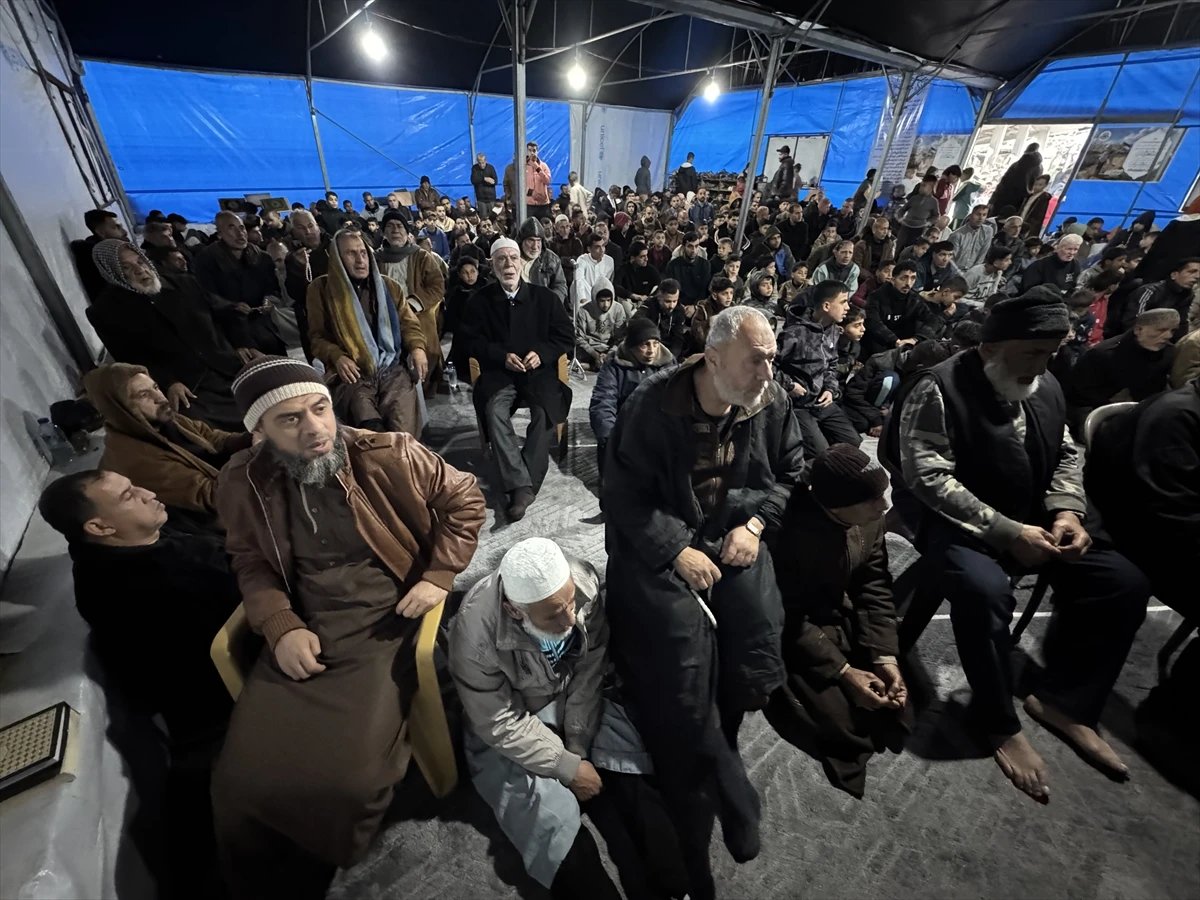 İslam Dünyası Ramazan Bayramı'nı kutluyor