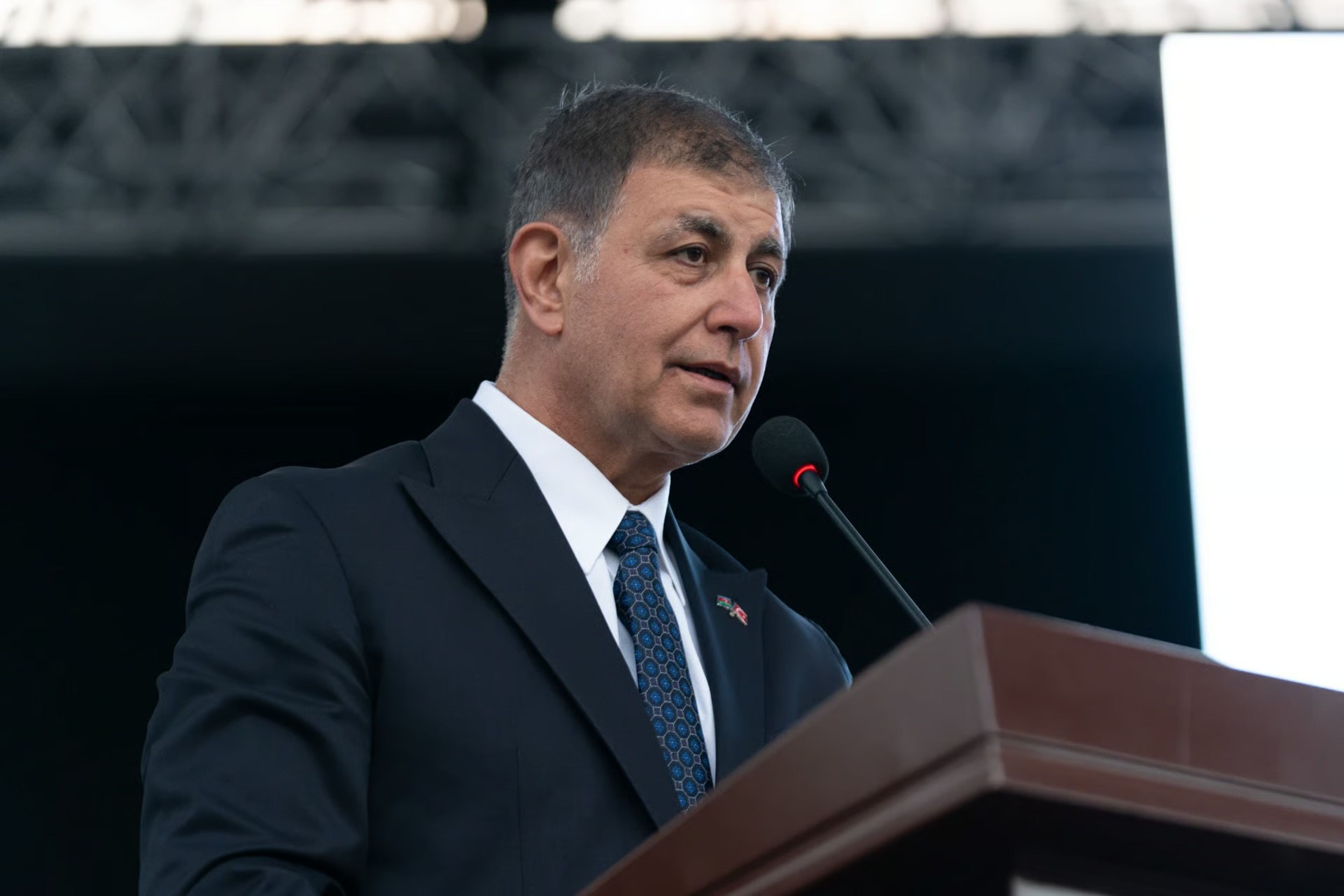 Son Dakika! İzmir Büyükşehir Belediye Başkanı Cemil Tugay CHP'den istifa etti
