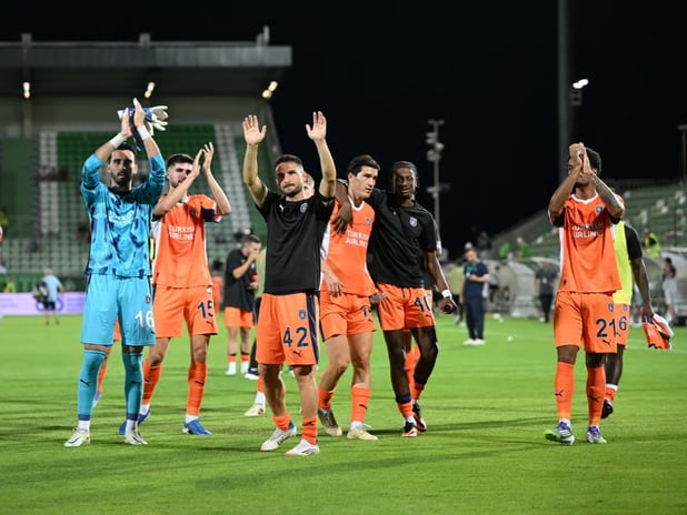 Konferans Ligi'nde 50 maçlık rövanş fırtınası: Başakşehir sahne alıyor, Beşiktaş'ın muhtemel rakibi belli oluyor