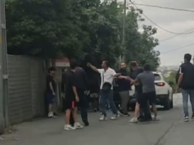 Kadın polise saldırdı, serbest bırakıldı!