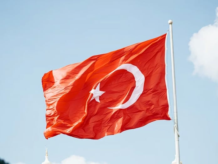 28 Ekim (bugün) yarım gün mü, resmi tatil mi? 29 Ekim kaç gün tatil?