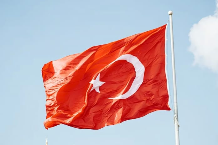 28 Ekim (bugün) yarım gün mü, resmi tatil mi? 29 Ekim kaç gün tatil?