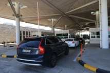 Gurbetçilerin Edirne'deki sınır kapılarından yurda giriş yapan devam ediyor