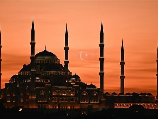 Regaip Kandili ne zaman? Diyanet ile 2025 Ragaip Kandili hangi gün?