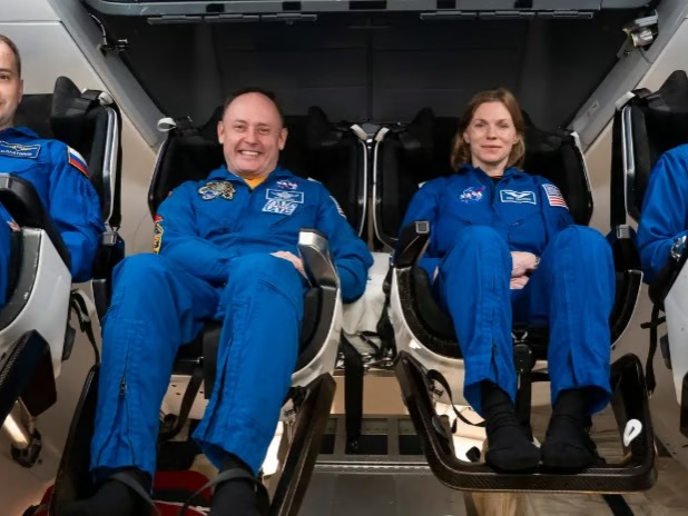 Uzayda ilk tıbbi tahliye: Crew-11 ekibi Dünya'ya indi