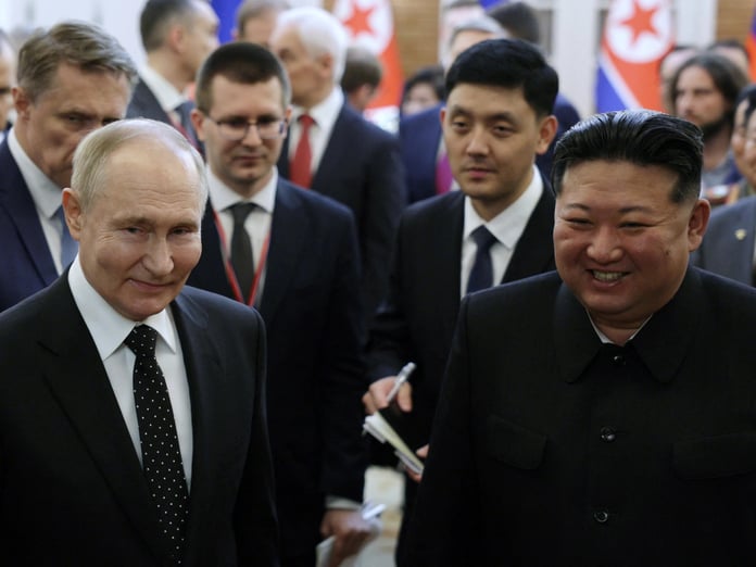 Kuzey Kore ve Rusya Pekin’de güç birliği mesajı verdi
