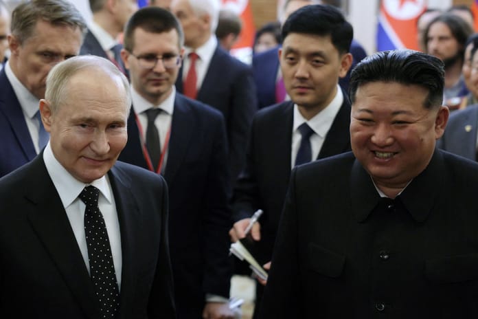Kuzey Kore ve Rusya Pekin’de güç birliği mesajı verdi