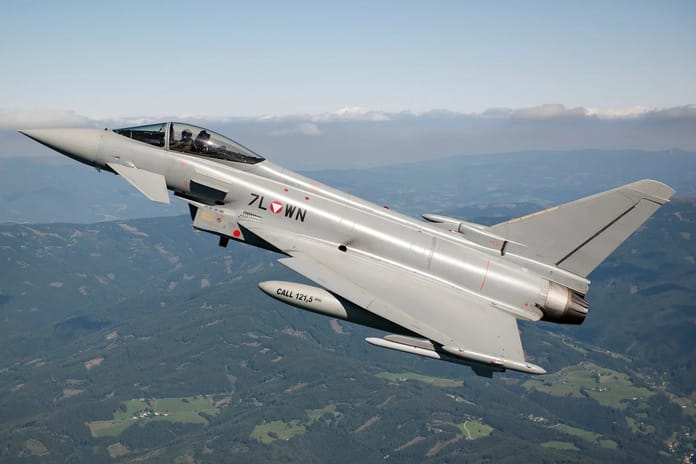 Almanya, 4,4 milyar euroluk yeni Eurofighter Typhoon anlaşmasını onayladı