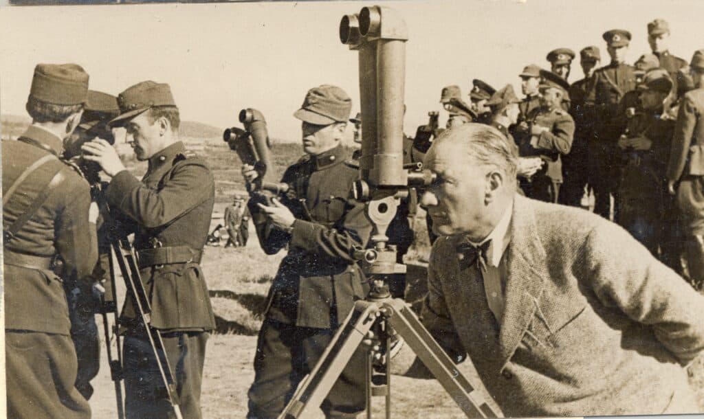 10 Kasım Atatürk fotoğrafları ve şiirleri