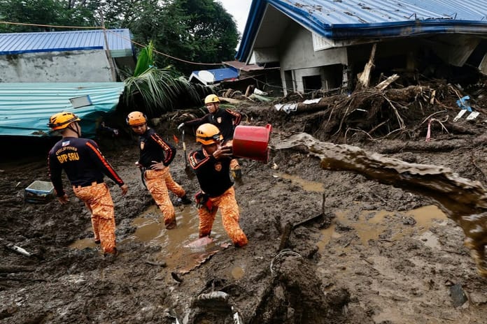 Fung-wong Tayfunu Filipinler'de can aldı: 27 ölü