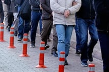 Göçmen kaçakçılarına operasyon! 155 organizatör yakalandı 