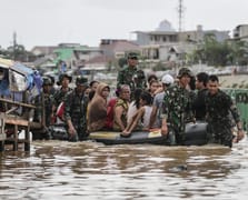 Endonezya'da meydana gelen sellerde 10 kişi hayatını kaybetti