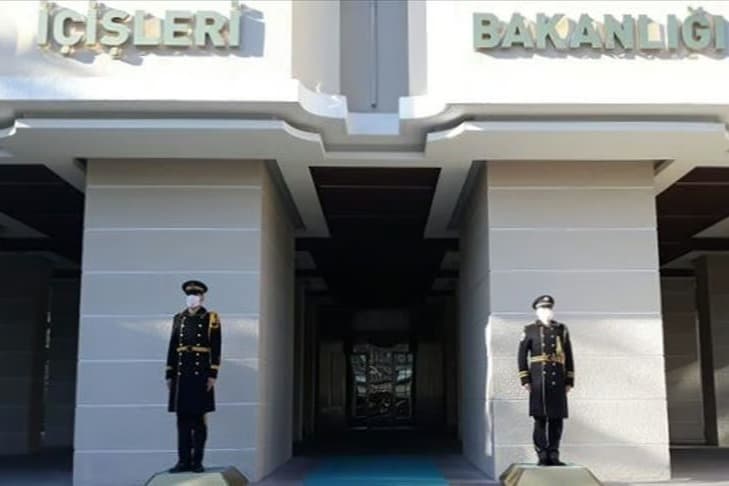 27 Mülki İdare Amiri Birinci Sınıf Mülki İdare Amirliği'ne yükseltildi