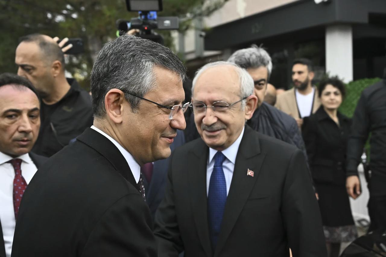 Son dakika... Kemal Kılıçdaroğlu, Özgür Özel'e niyetini iletti: En uygun zamanda...