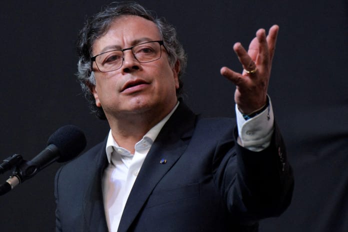 Petro ABD ile istihbarat paylaşımını askıya aldı