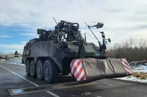 İsviçre, Piranha 8x8 araçlarına gerçek zamanlı keşif için Black Hornet 4 nano İHA siparişi verdi