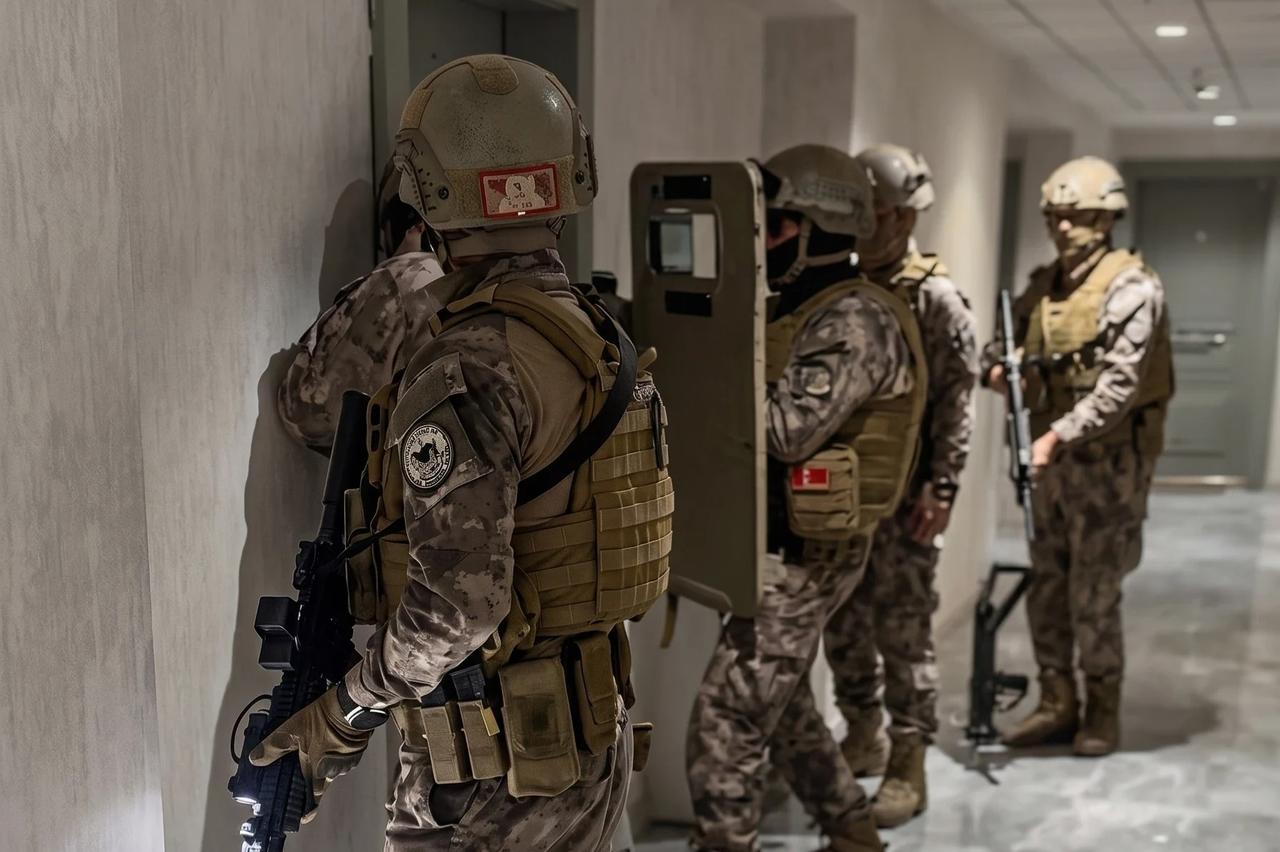 İstanbul'da 4 organize suç örgütüne operasyon! Yağma ve tehdit şüphelileri yakalandı