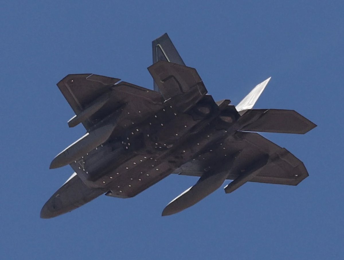 F-22 Raptor