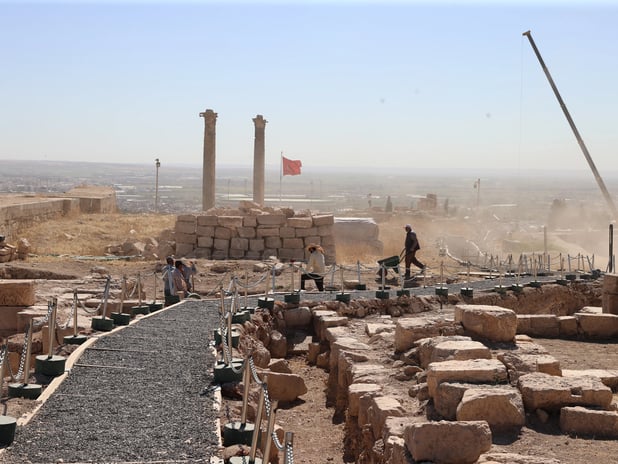 Urfa Kalesi'nde Geç Antik Çağ'a ait kaya mezarı bulundu