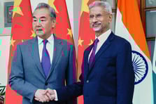 Hindistan ile Çin 5 yıl aradan sonra sınır ticaretine başlıyor