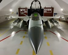 Pakistan Hindistan'a J-17 ile gözdağı verdi