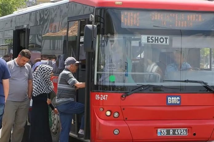 Belediye Meclisi onayladı: İzmir'de toplu ulaşım ücretlerine zam geldi