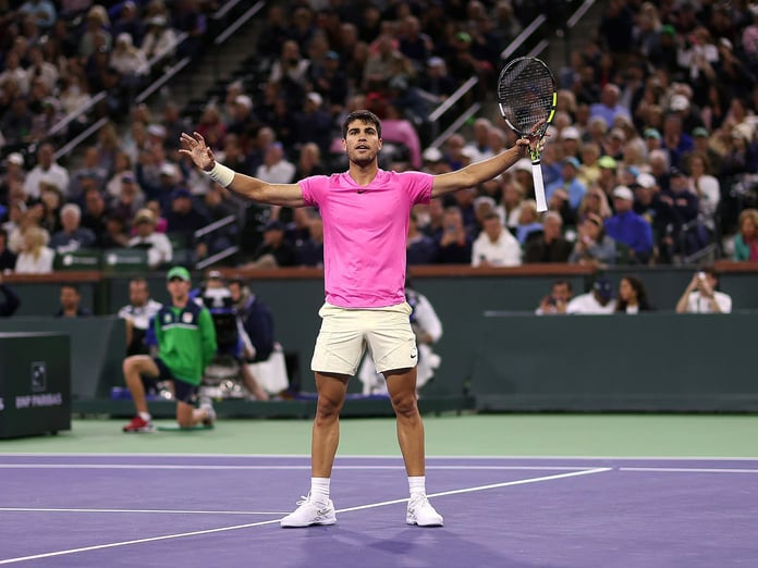 Tenis tarihinde bir ilk: Carlos Alcaraz, "Büyük 15" turnuvanın her birinde çeyrek final gören en genç erkek tenisçi unvanını aldı