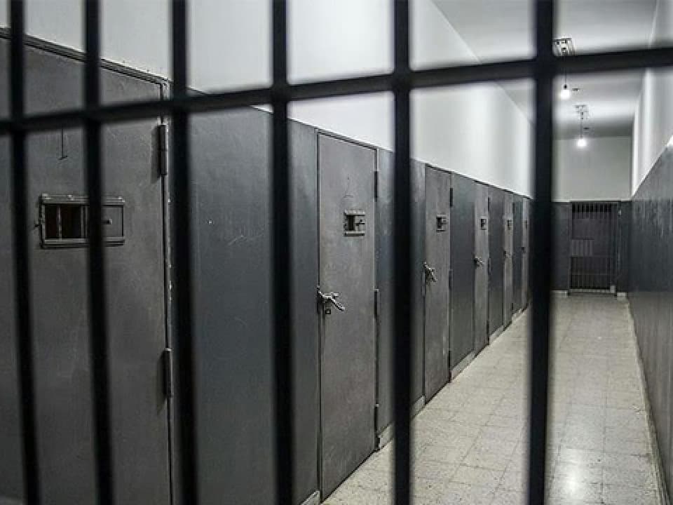 10 yılda 12 kez otoyolu kapatan adam hapse atıldı