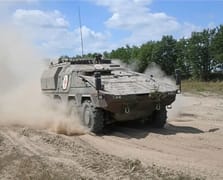 Almanya, 72 Boxer ambulans aracını 117 milyon euroluk sözleşmeyle modernize ettiriyor