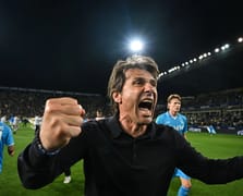 Serie A şampiyonu hoca Napoli'de kalıyor: Başkan De Laurentiis'ten açıklama ve büyük transfer bütçesi iddiası