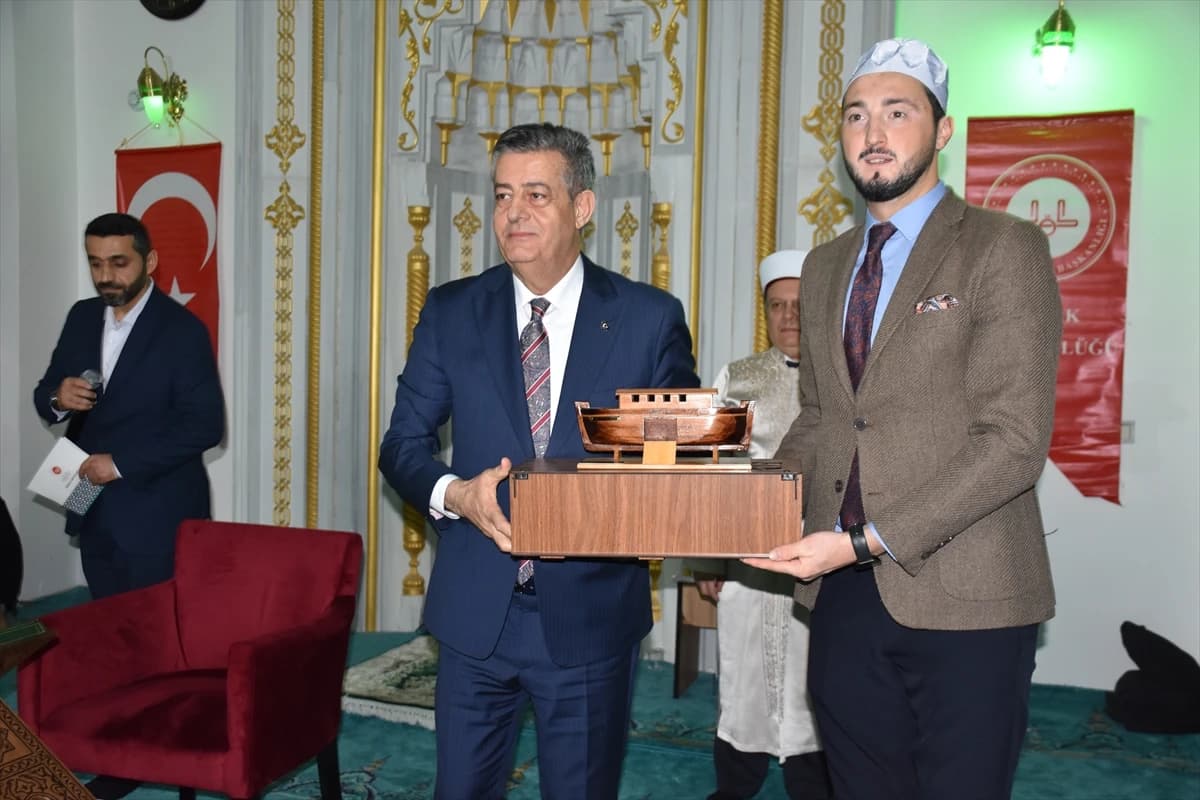 Şırnak'ta Kur'an-ı Kerim ziyafeti programı yoğun katılımla gerçekleştirildi