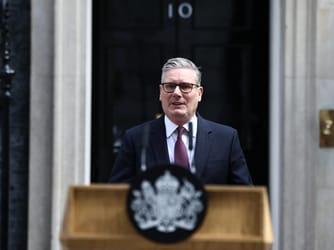 UK Prime Minister Keir Starmer Resigns After Burnham Win